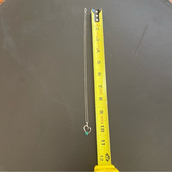 NWOB Silver Heart Necklace - Picture 9 of 10